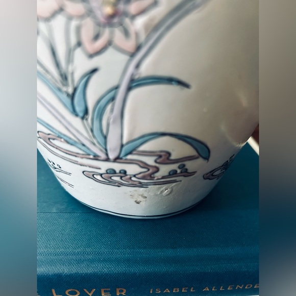 Late 20th Century Large Chinoiserie Vase With Birds in Lotus Pond and Bamboo - Picture 5 of 7